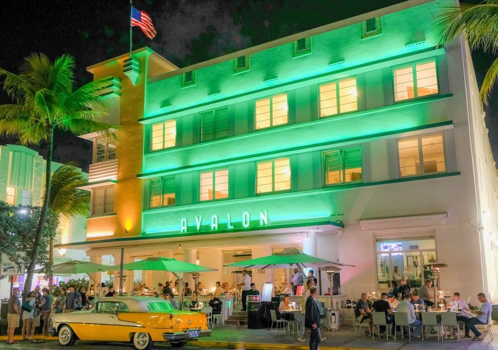 Avalon Hotel 1