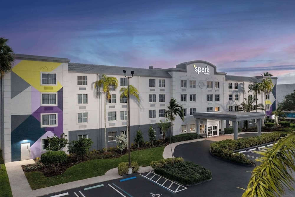 Spark by Hilton Miami Doral 1