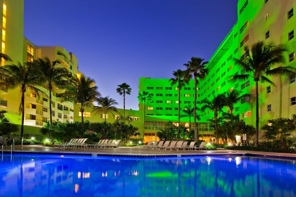Holiday Inn Miami Beach - Oceanfront by IHG 1