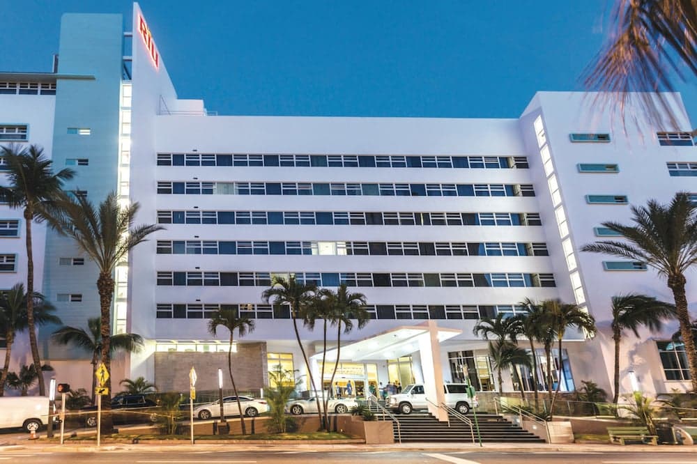 Hotel Riu Plaza Miami Beach 1