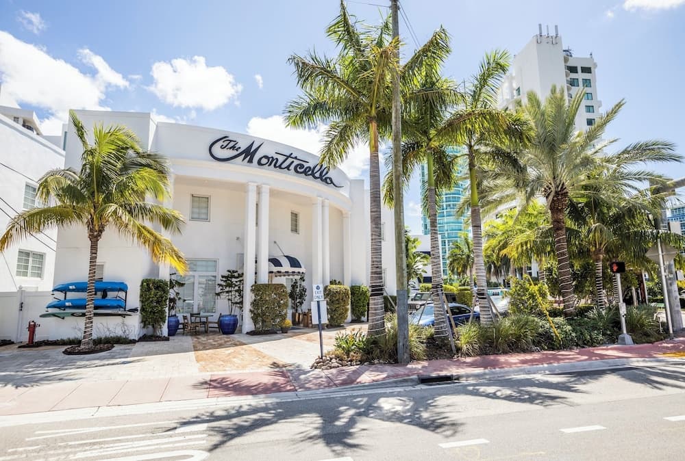 Oceanside Hotel and Suites 1