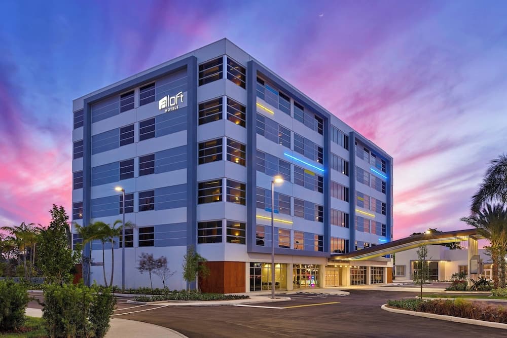 Aloft Miami Airport 1