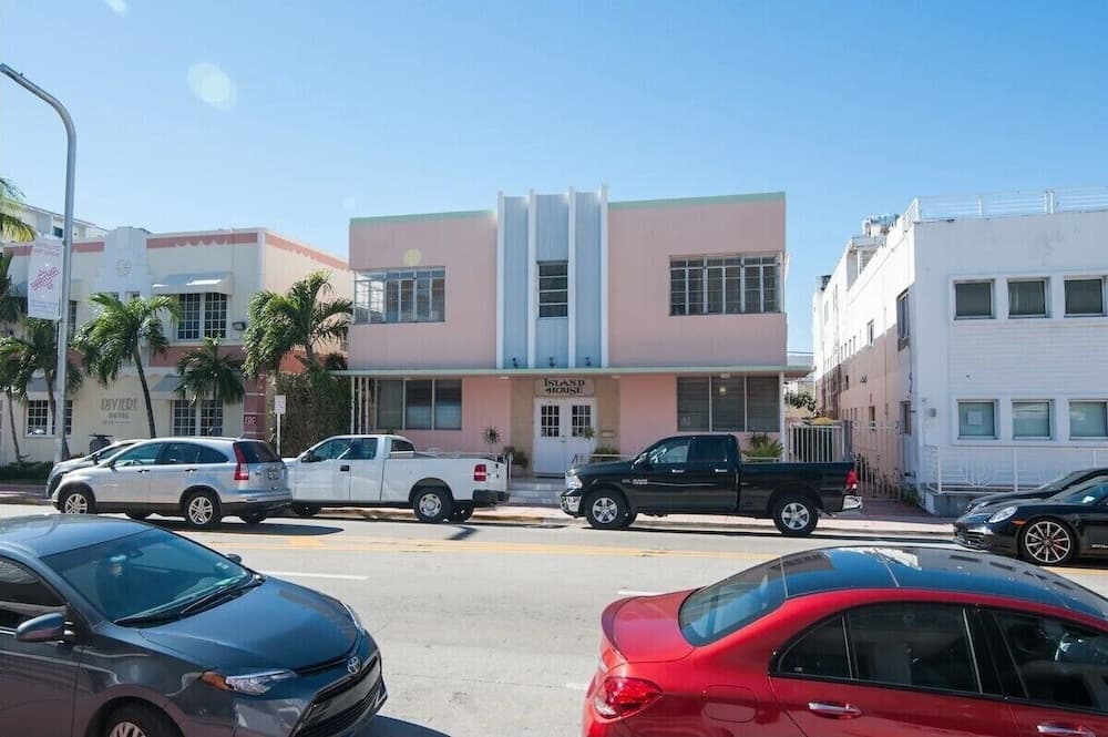 Island House South Beach 1