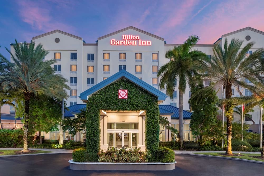 Hilton Garden Inn Miami Airport West 1