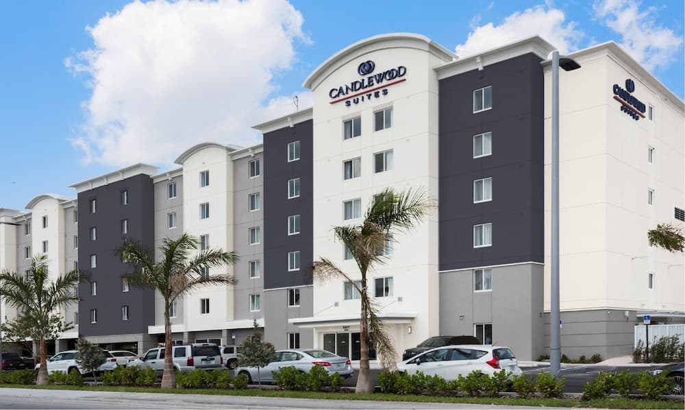 Candlewood Suites Miami Intl Airport-36th St by IHG 1