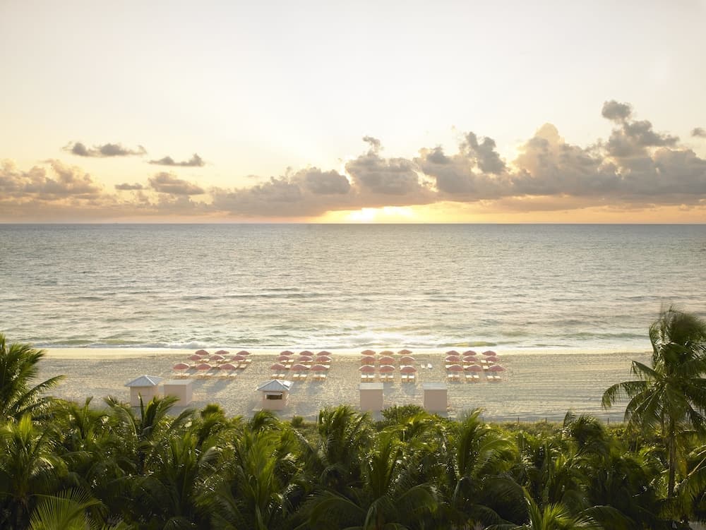 Grand Beach Hotel 1