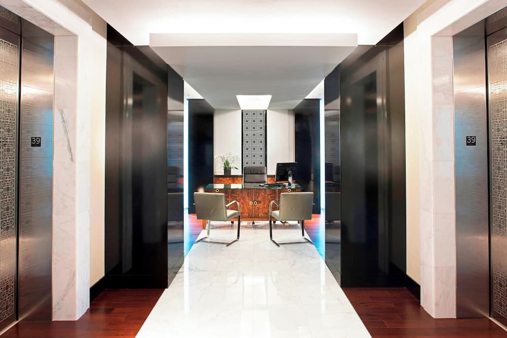 Hotel Beaux Arts, Autograph Collection 1