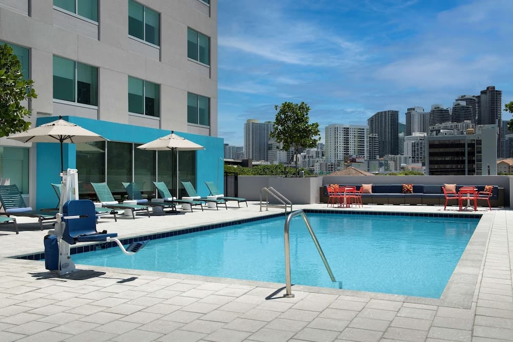 Tru by Hilton Miami West Brickell 1