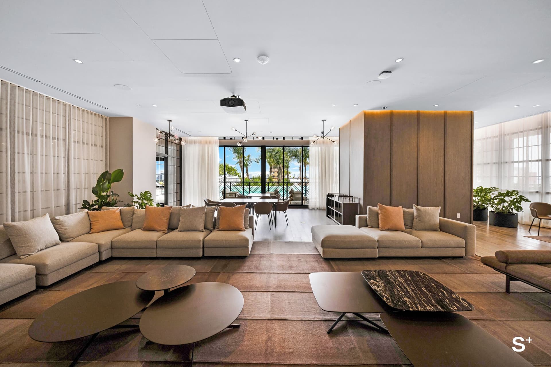 Stayplus Luxury Condo in Downtown Miami 4