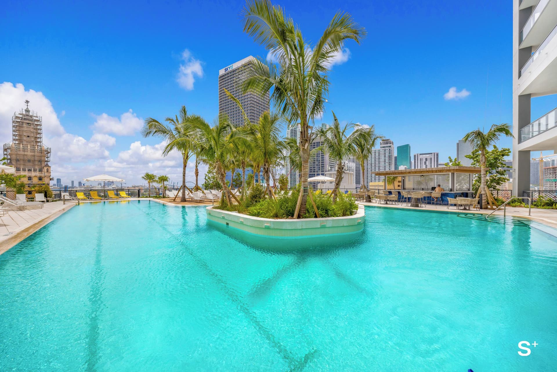 Stayplus Luxury Condo in Downtown Miami 1