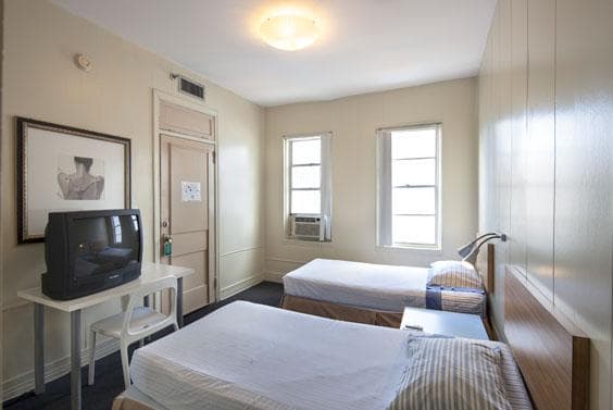 Leamington Hotel Downtown - Port of Miami 4